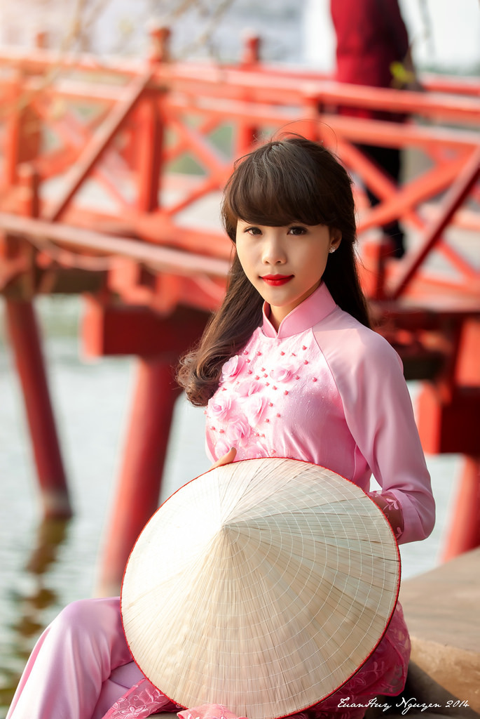 动漫女女同性被吸乳羞羞